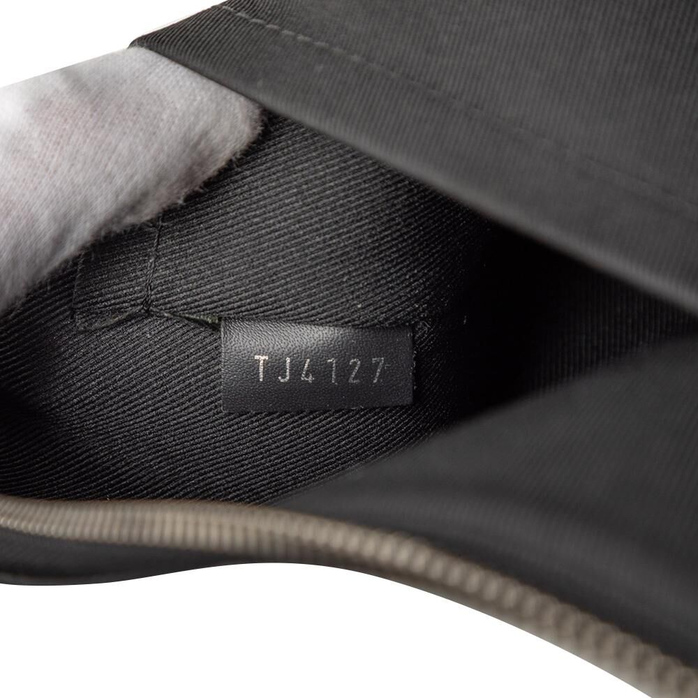 Louis Vuitton Clutch