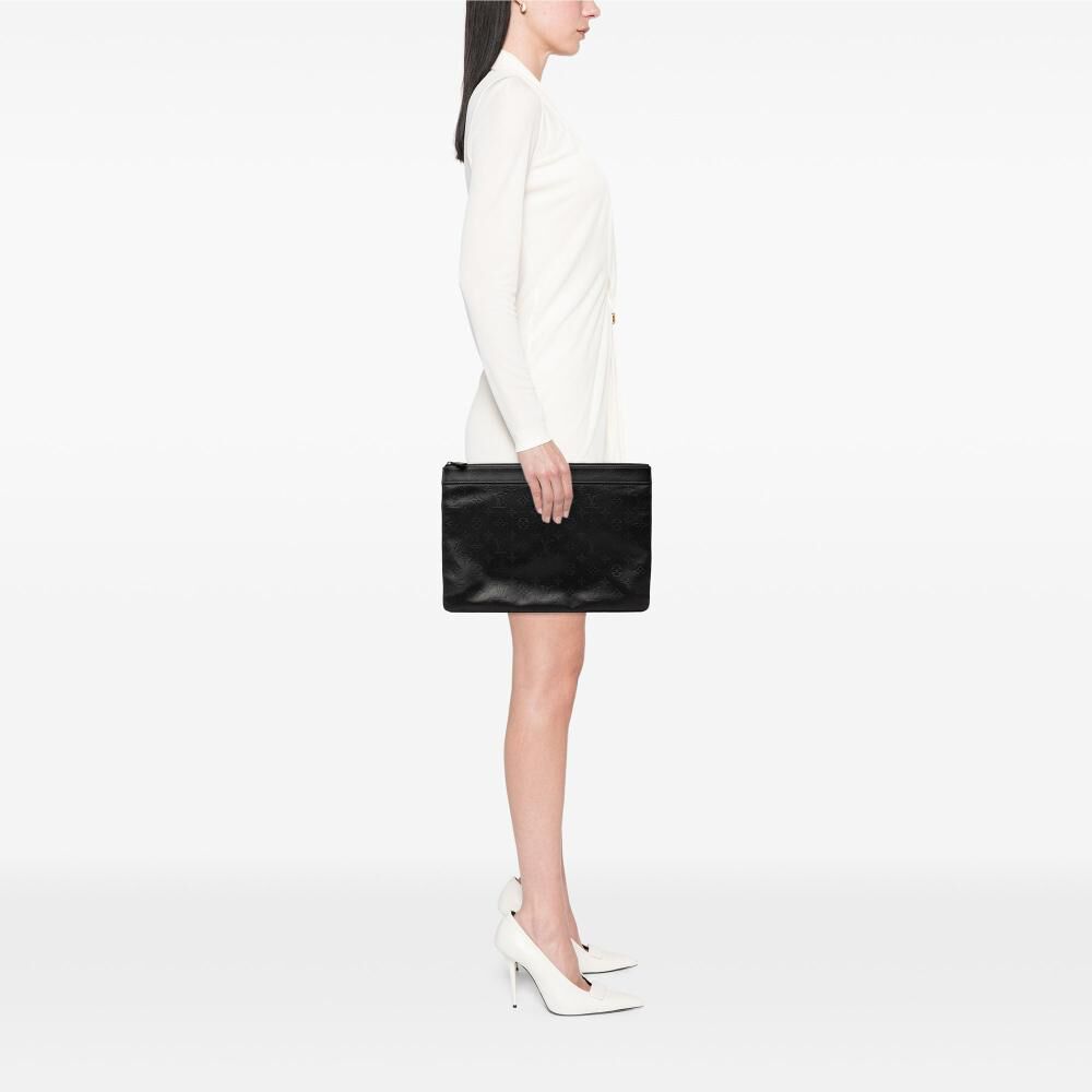 Louis Vuitton Clutch