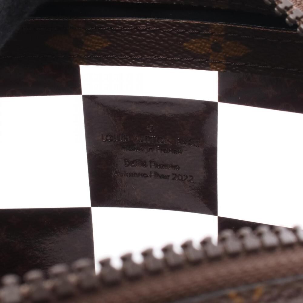 Louis Vuitton Shoulder Bags