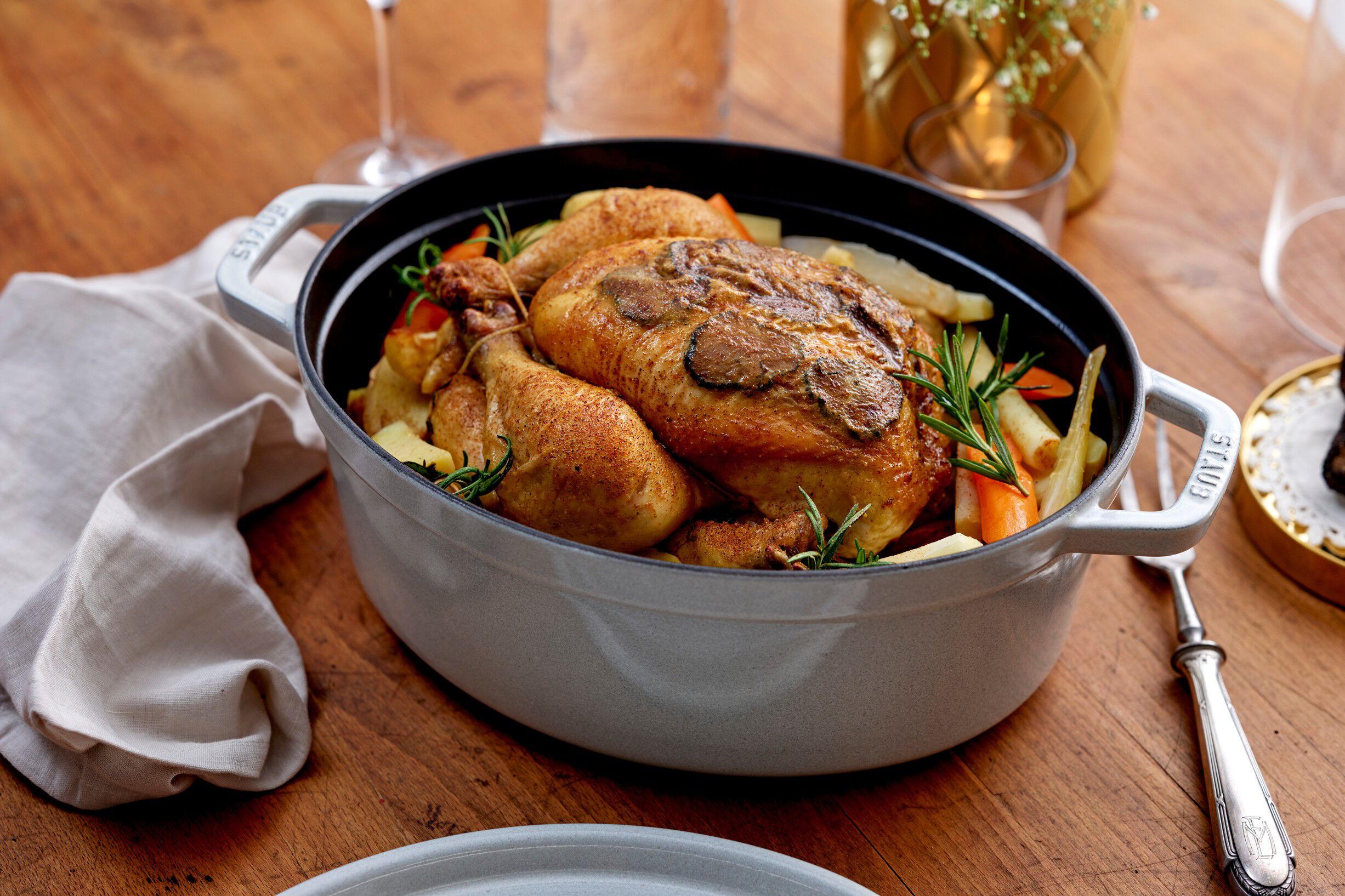 La Cocotte Gryta 37 cm / 8 l, Oval, White Truffle, Gjutj&auml;rn