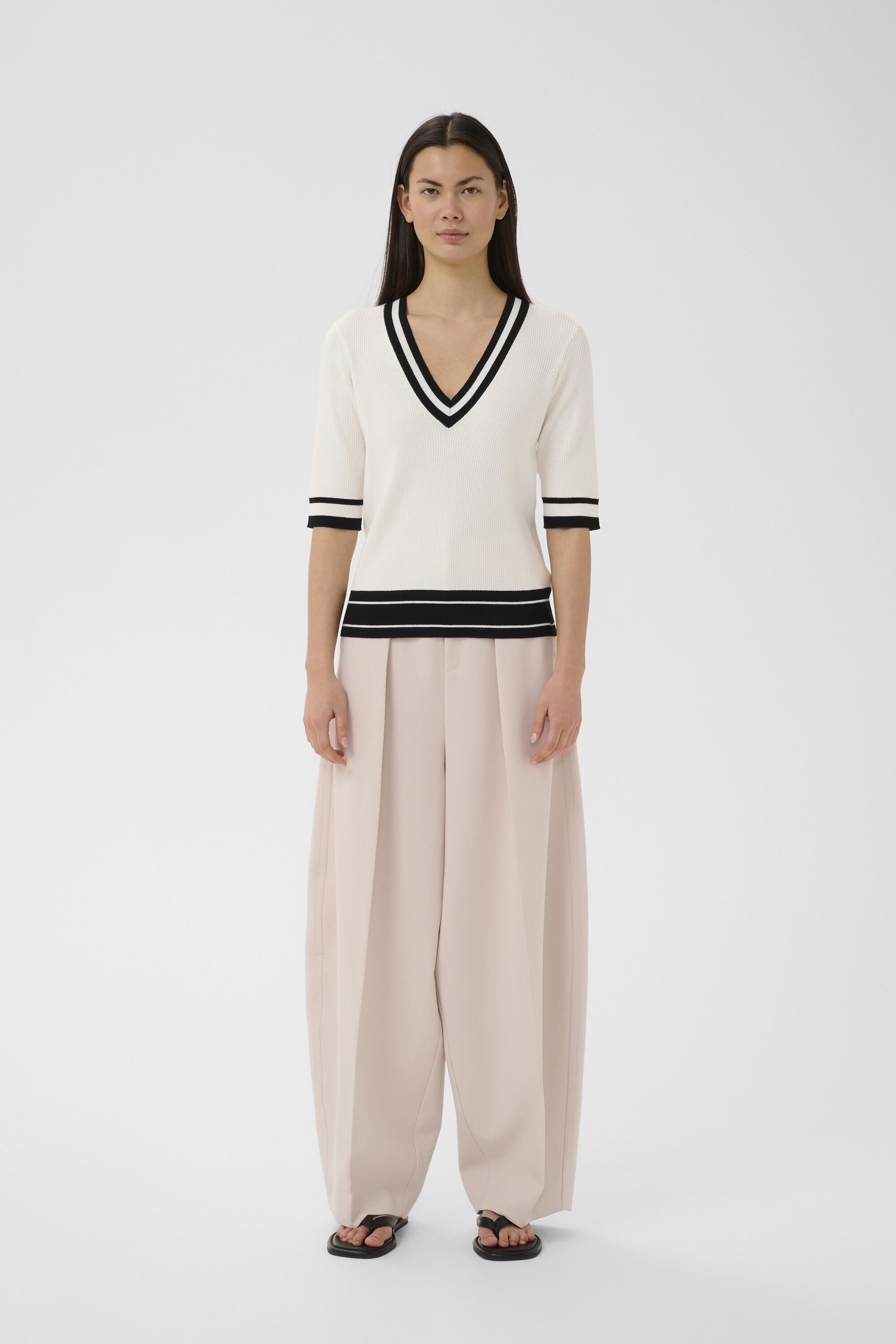 LeenahIW V-Neck Blouse