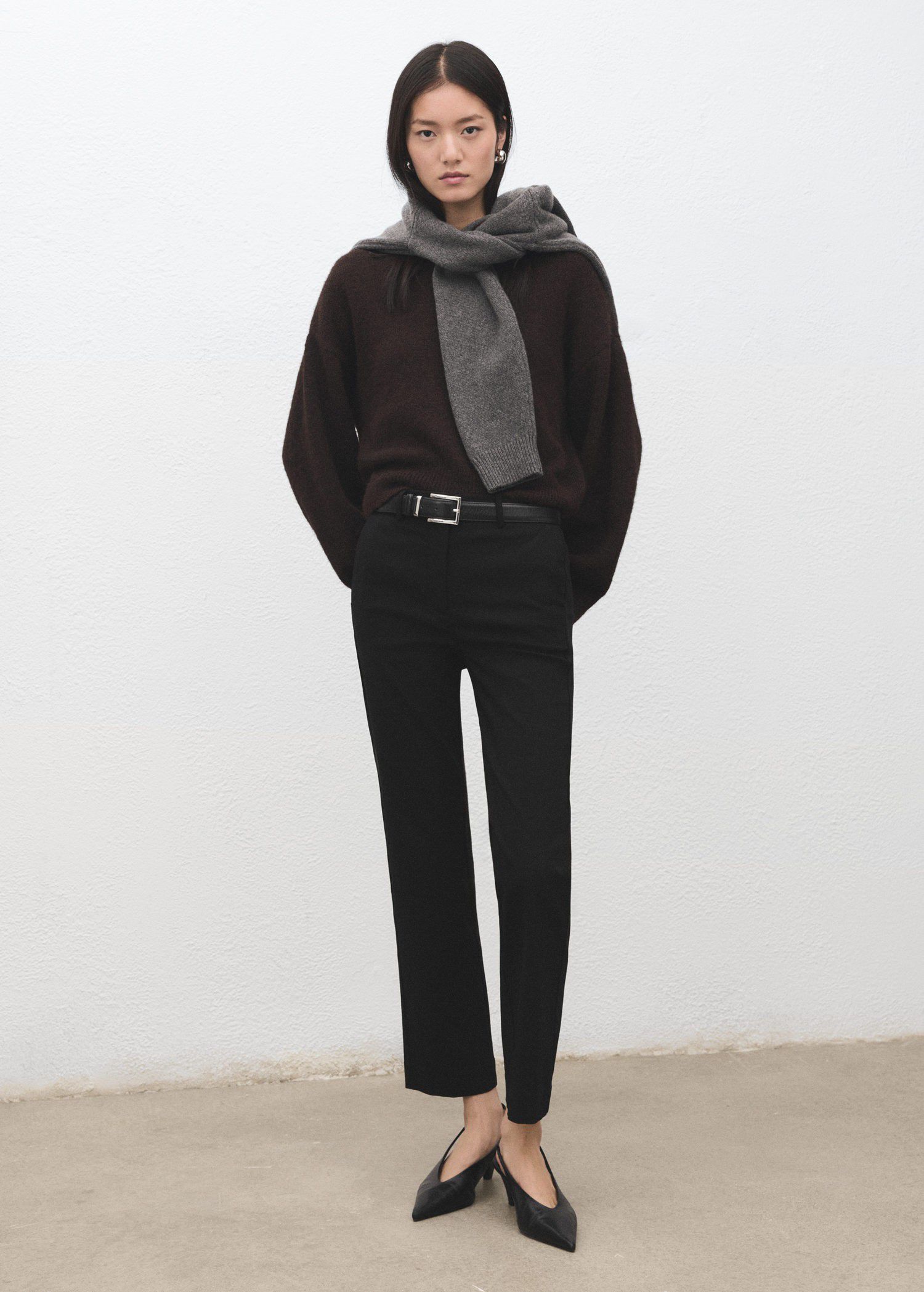 Straight-cut crop trousers