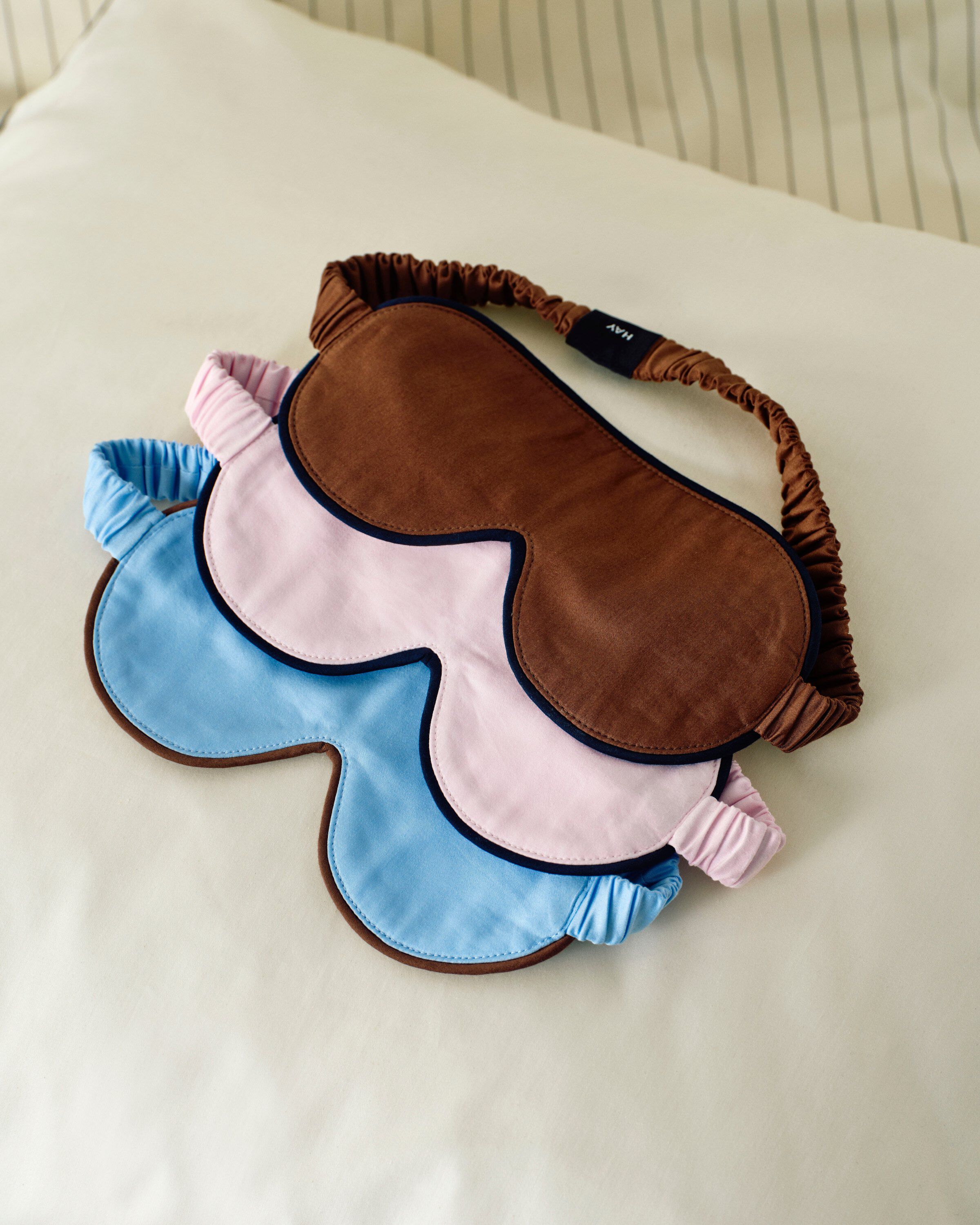 Outline Sleep Mask-Soft pink