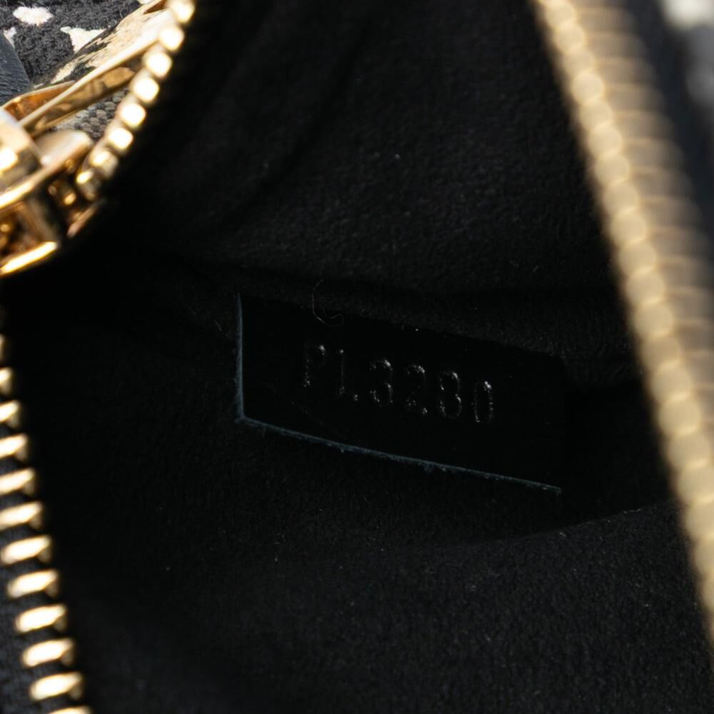 Louis Vuitton Pochette M&eacute;tis
