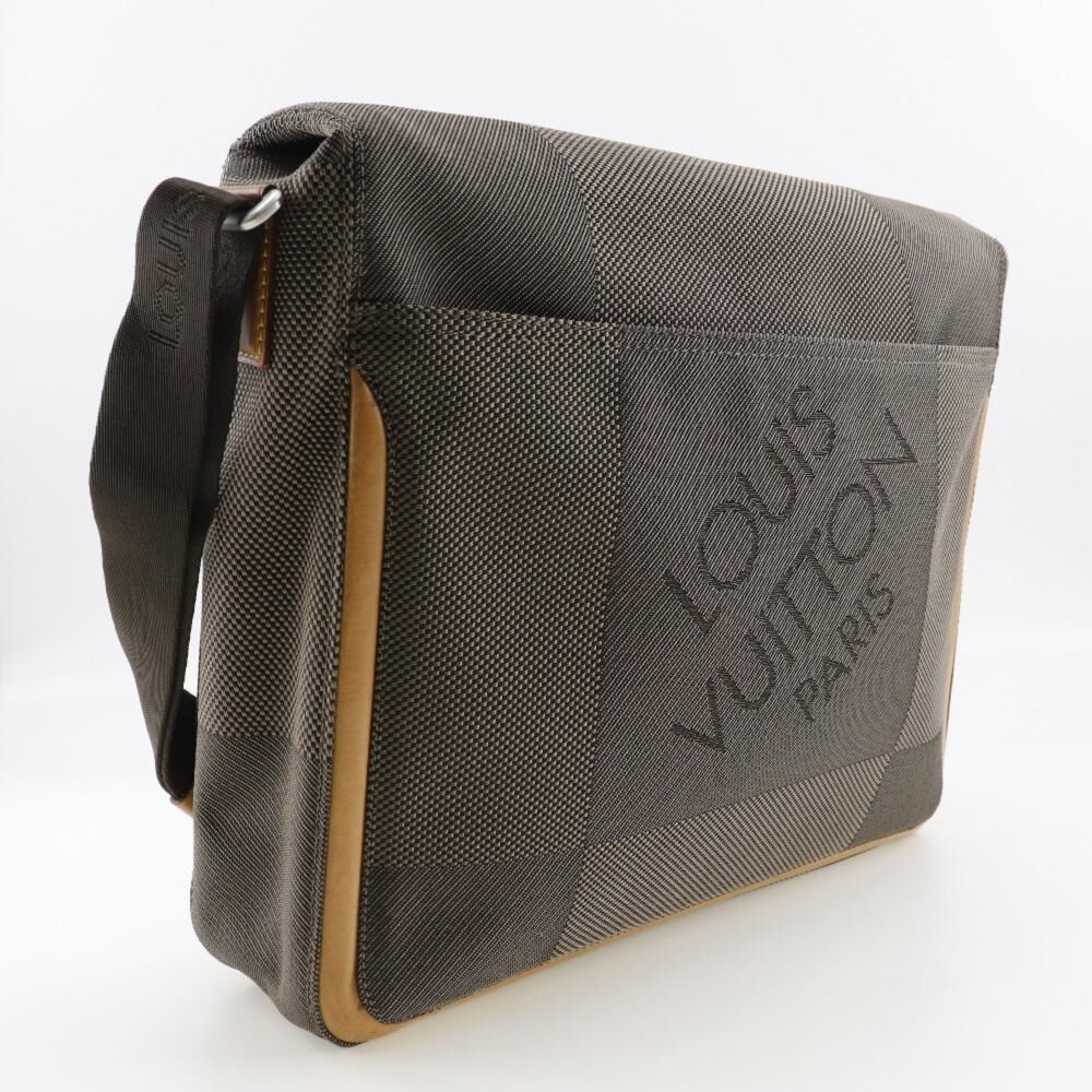 Louis Vuitton Shoulder Bags