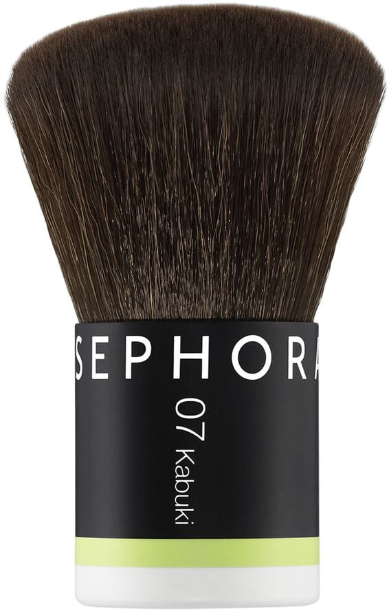 07 Kabuki brush - Intuitiv applicering med perfekt finish
