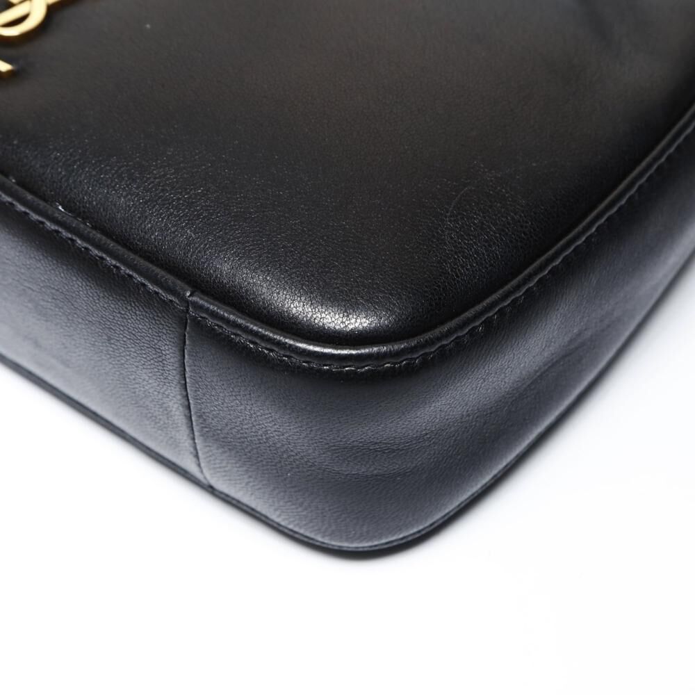 Yves Saint Laurent Shoulder Bag