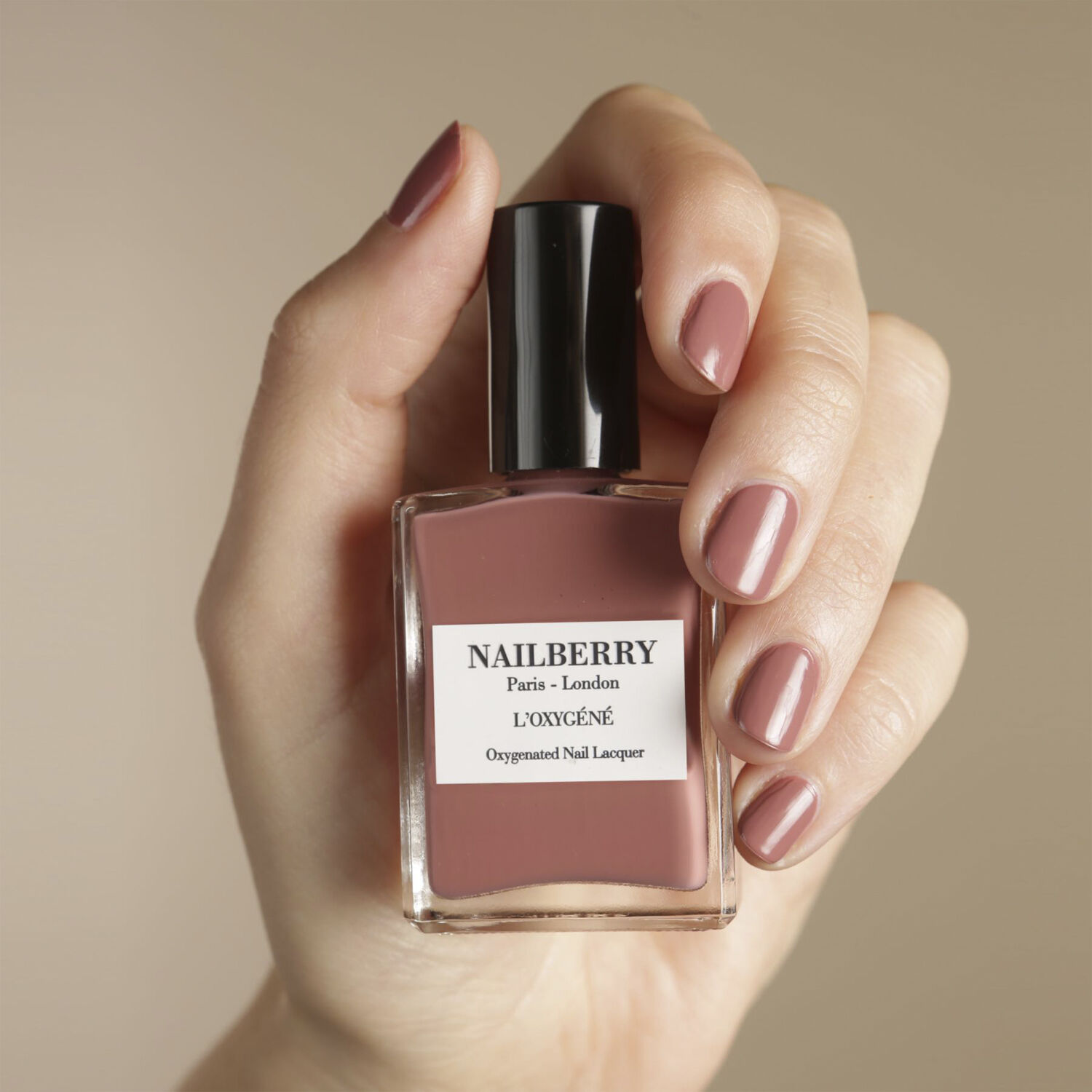 NAILBERRY Cashmere