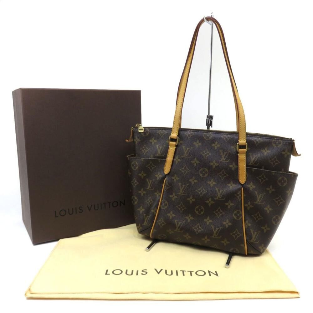Louis Vuitton Totally