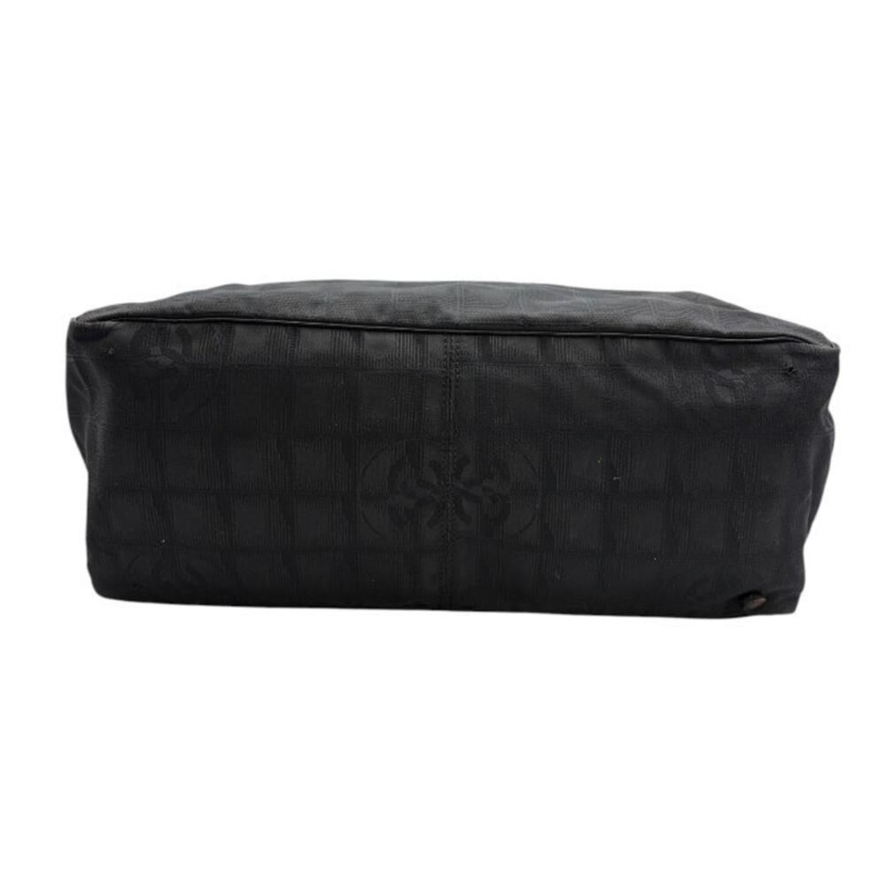Chanel Travel Line