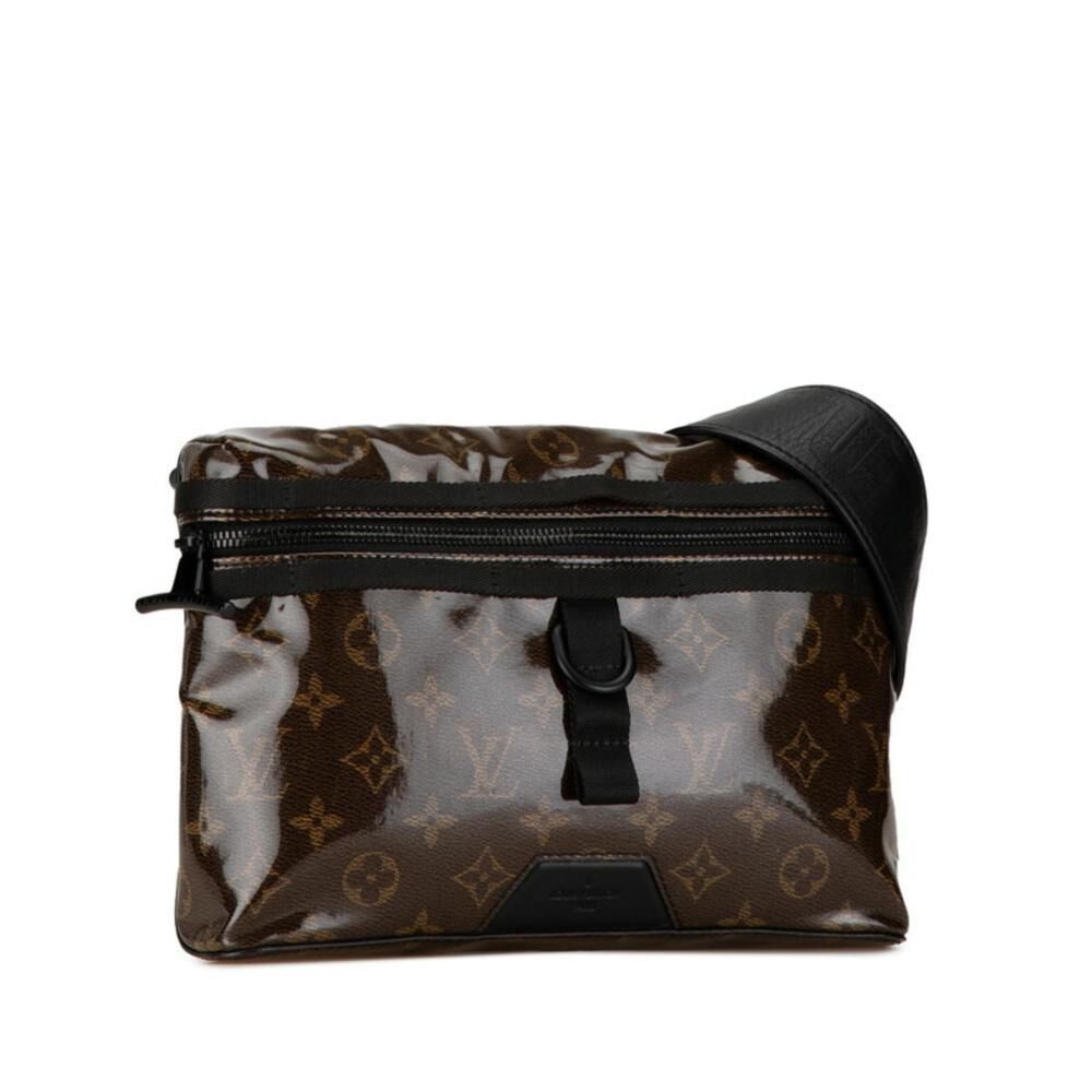 Louis Vuitton Poche Toilette