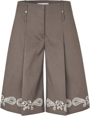 2492 Embroidered Canvas, Pleated Eyelet Bermuda