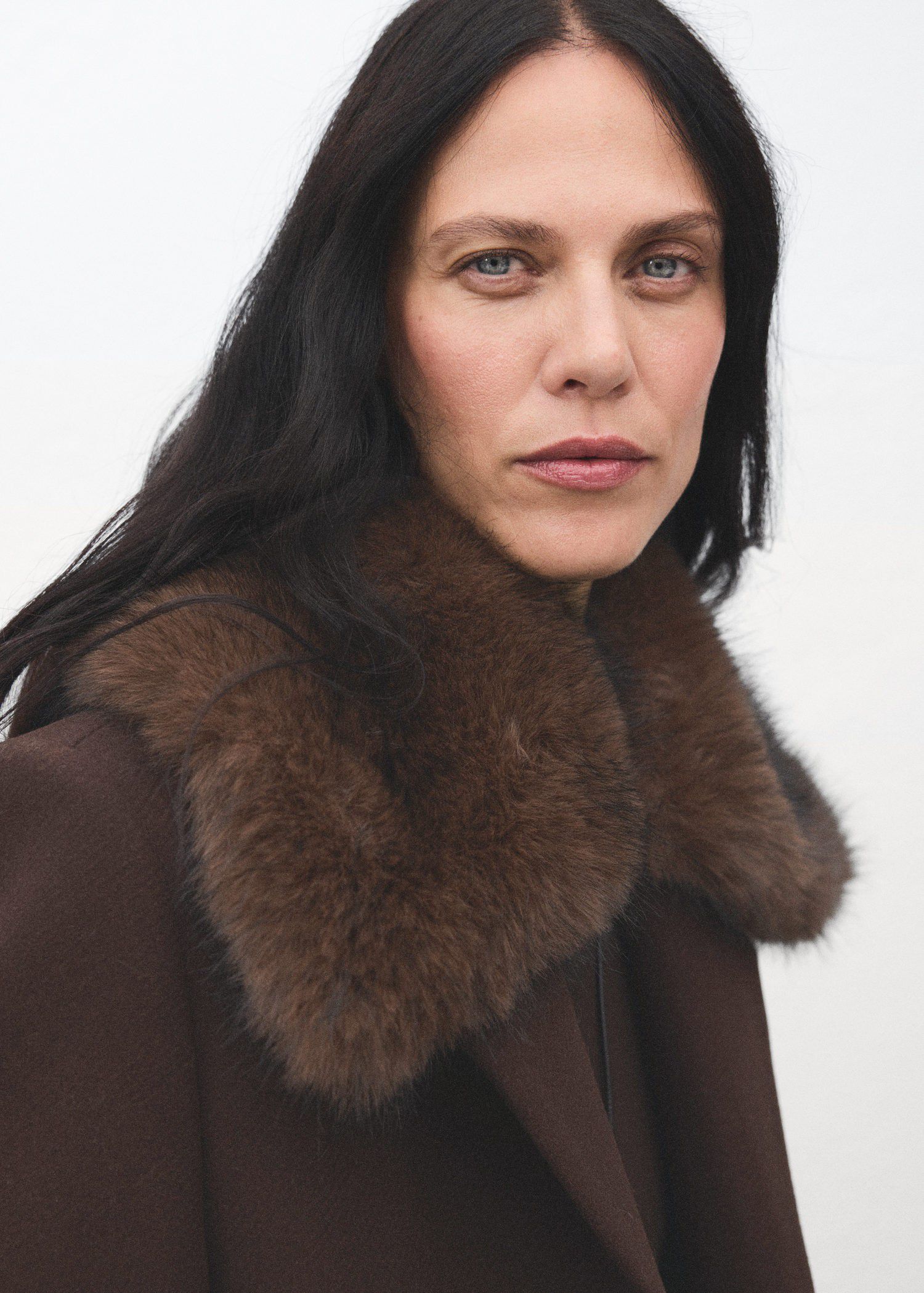 Wool coat with fur collar