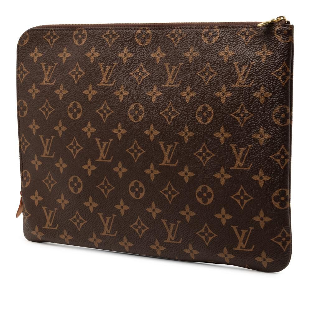 Louis Vuitton Clutch