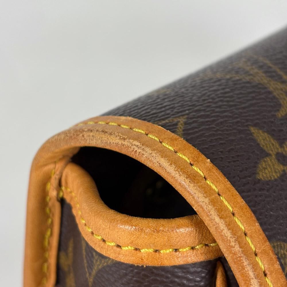 Louis Vuitton Sologne