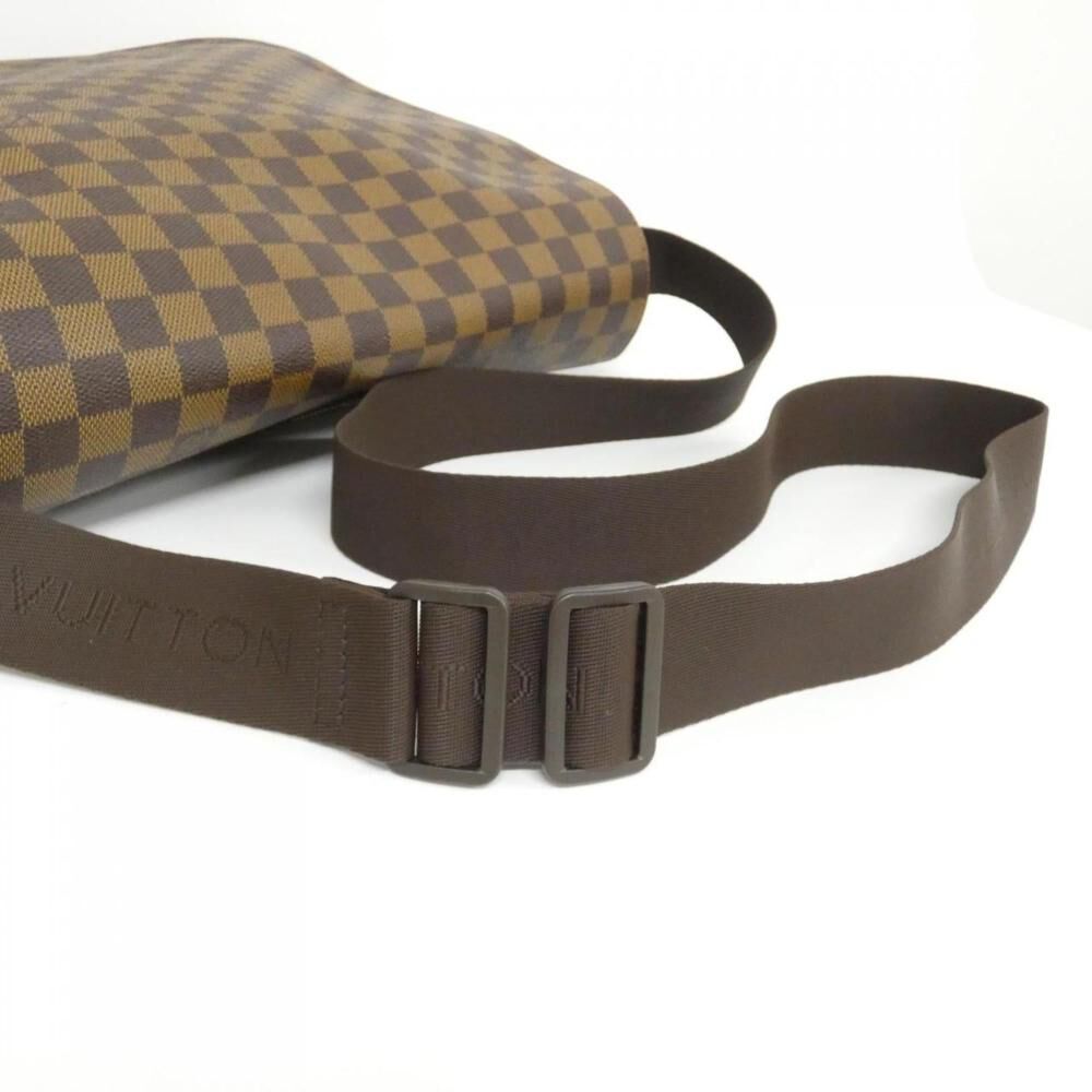 Louis Vuitton District