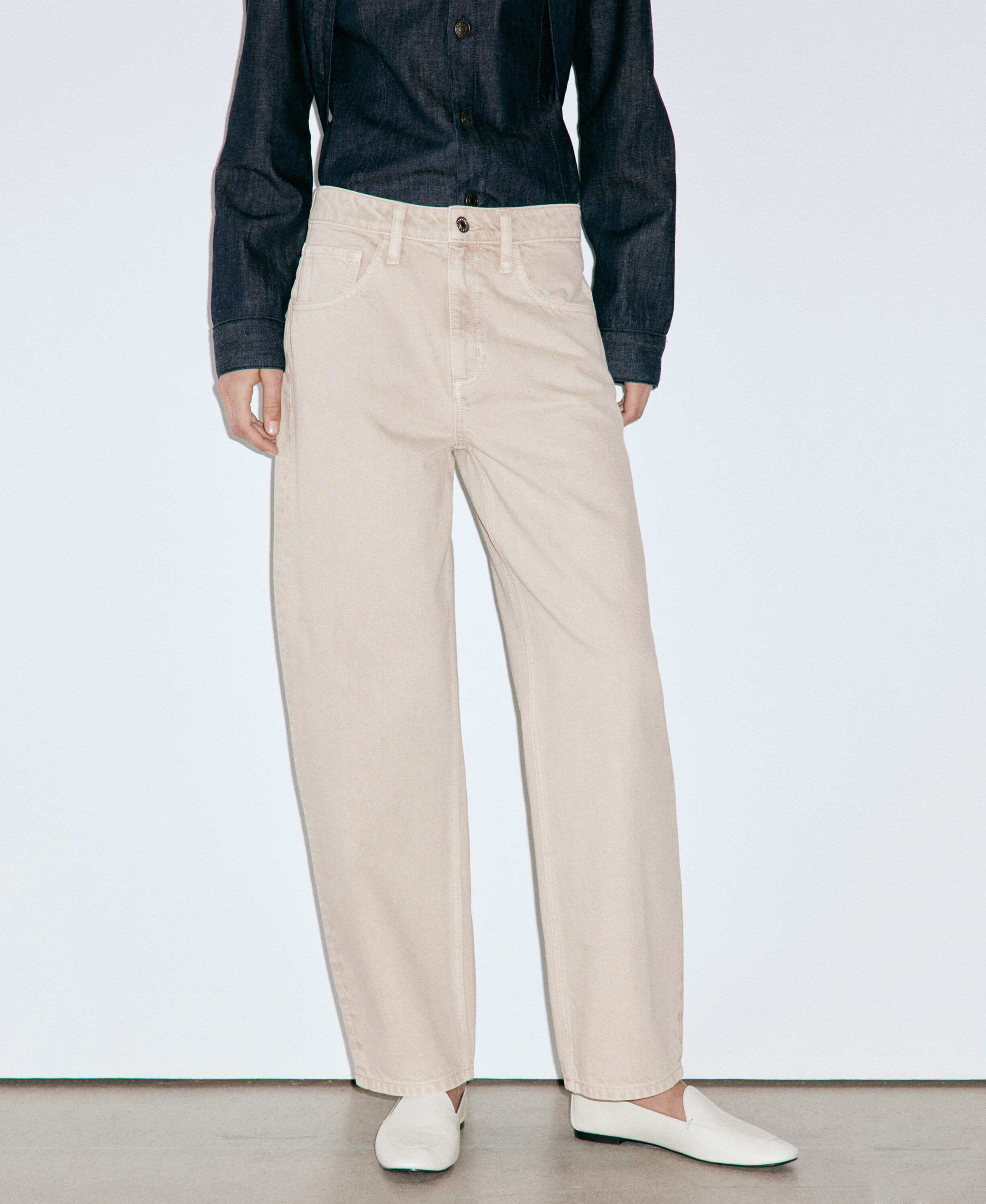 High-rise balloon jeans