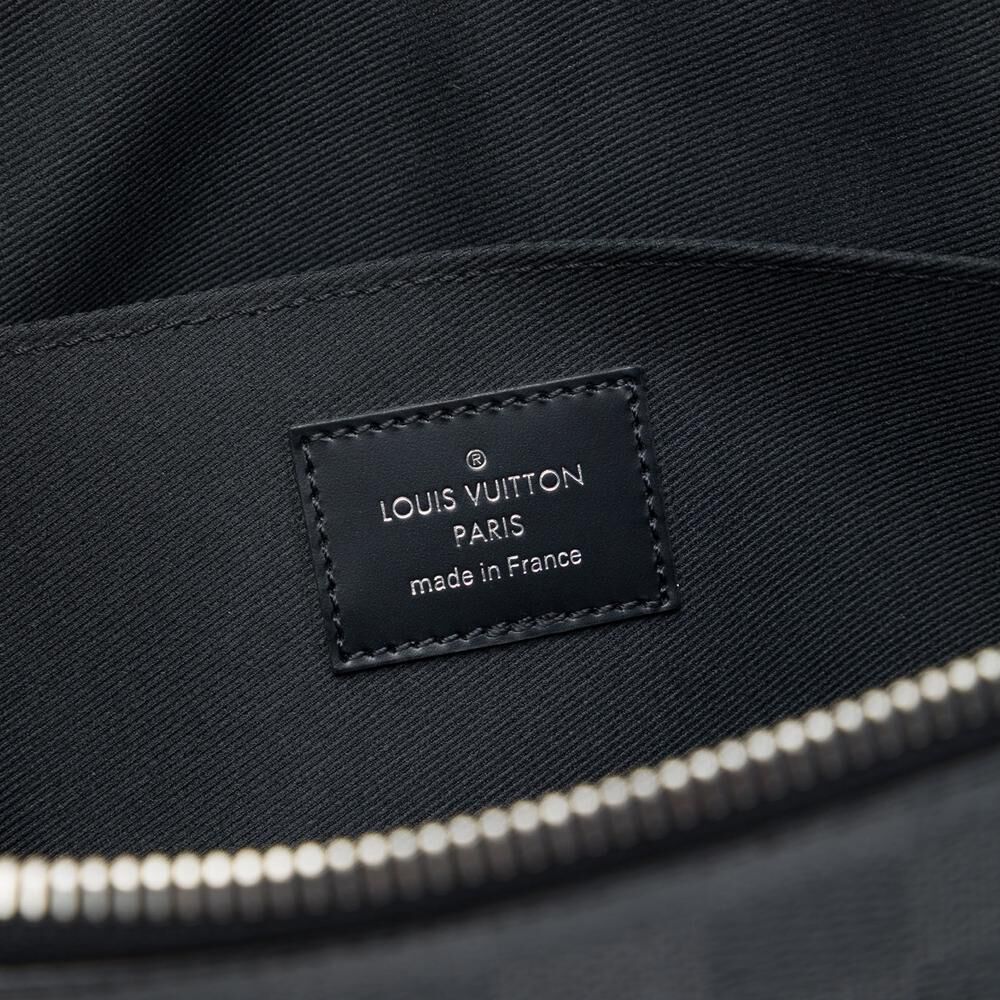 Louis Vuitton Clutch