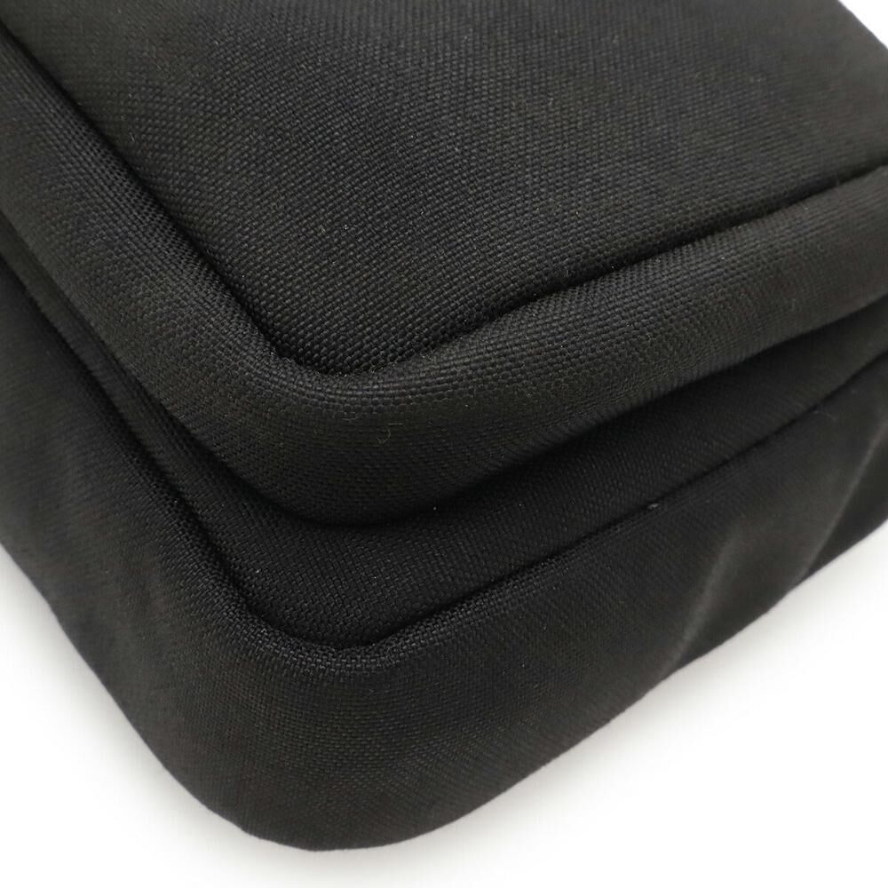 Yves Saint Laurent Shoulder Bag