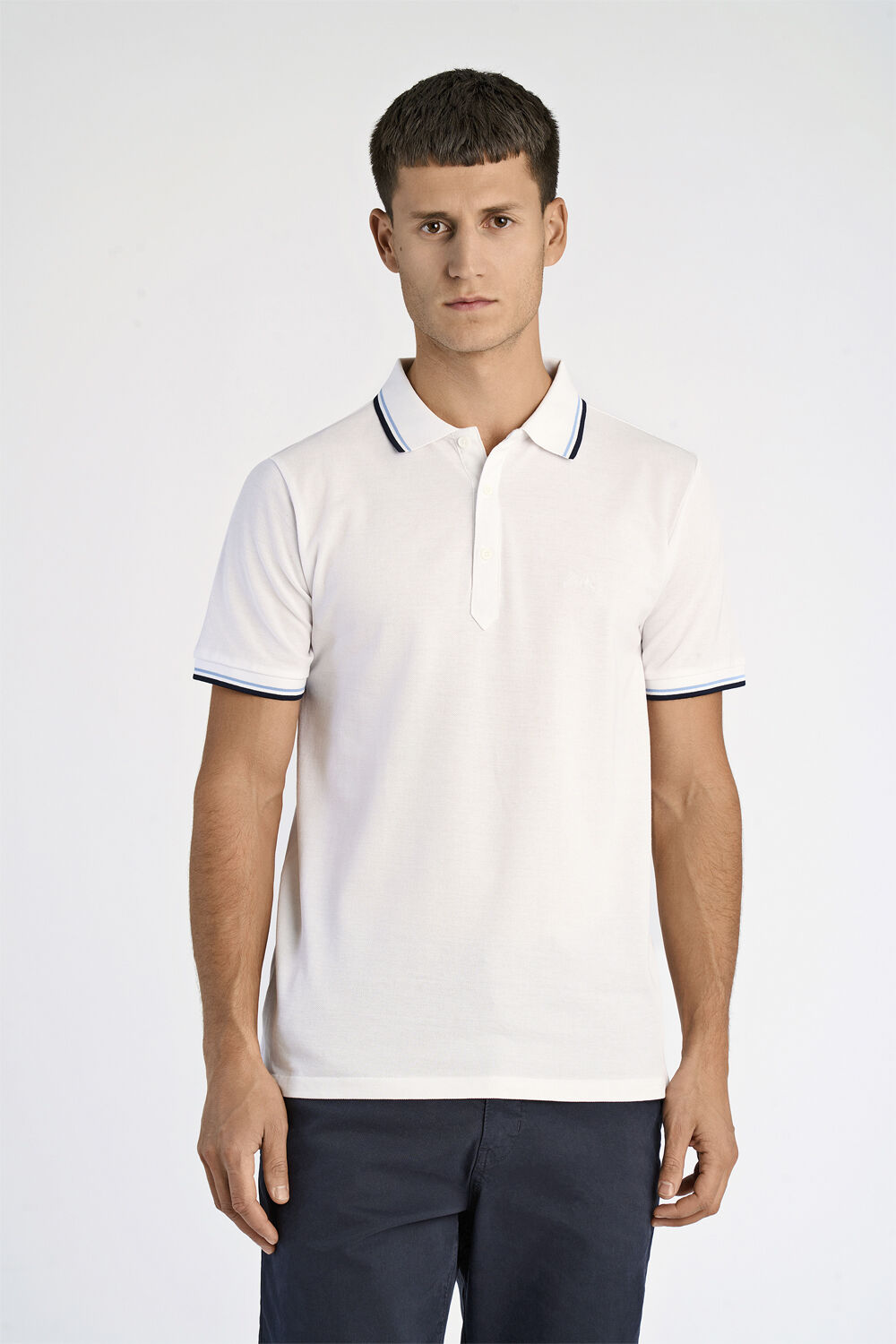 Polo shirt w. contrast piping