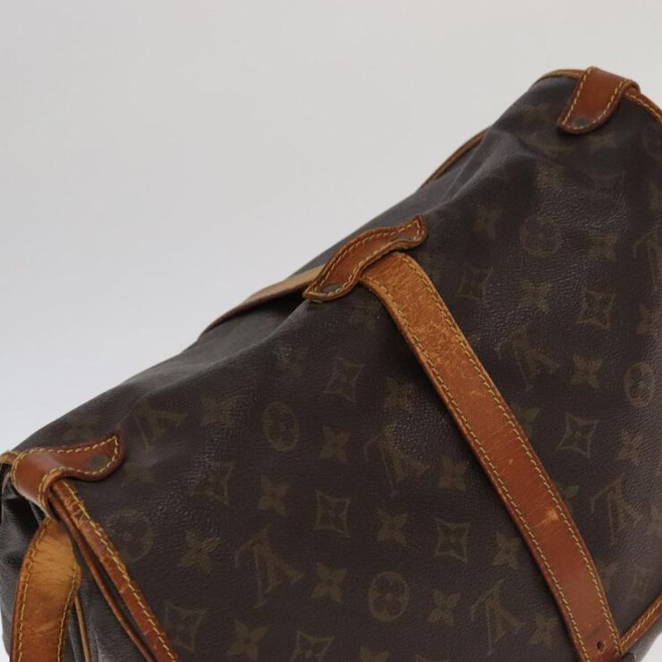 Louis Vuitton Saumur