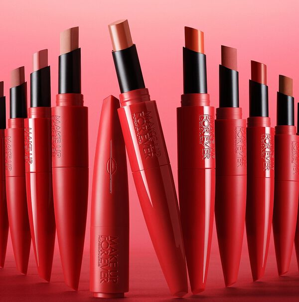 Rouge Artist For Ever - Långvarigt återfuktande satin-läppstift