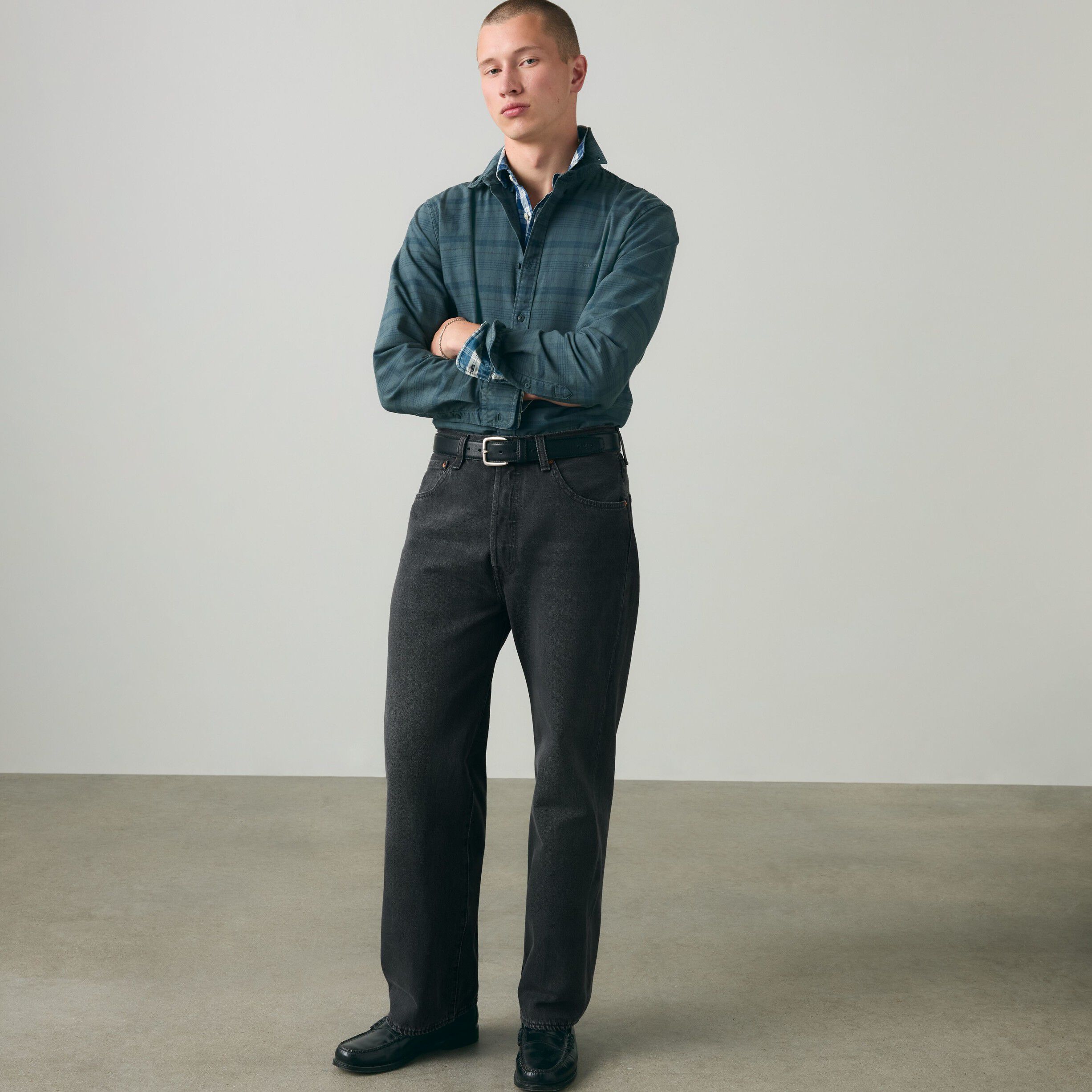 AUTHENTIC BUTTON DOWN DARK SLA