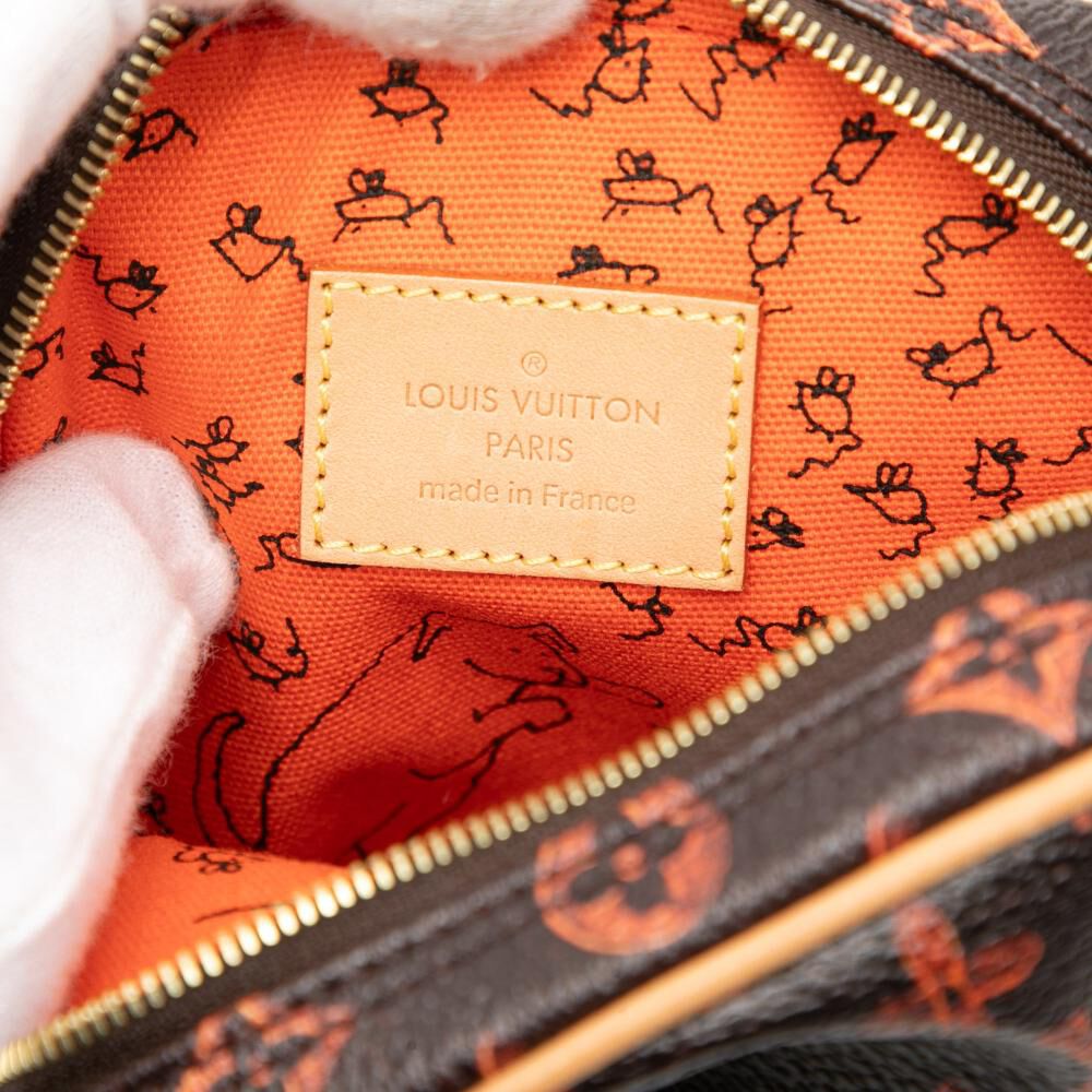 Louis Vuitton Shoulder Bags