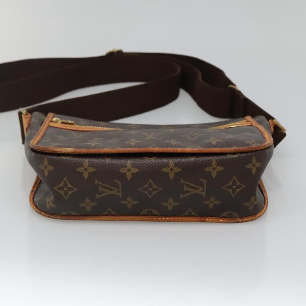Louis Vuitton Messenger