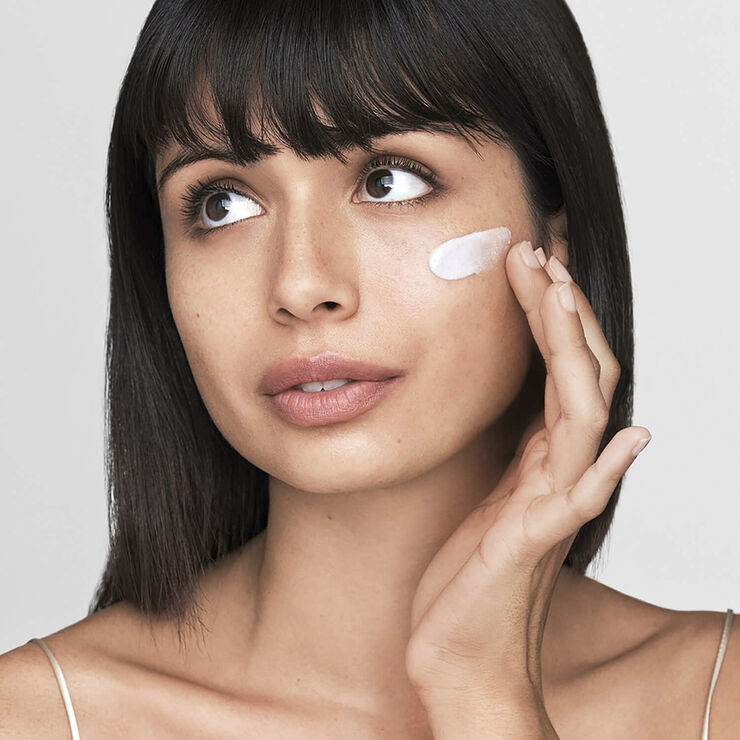 Revitalizing Supreme Tint Release moisturizer SPF 10