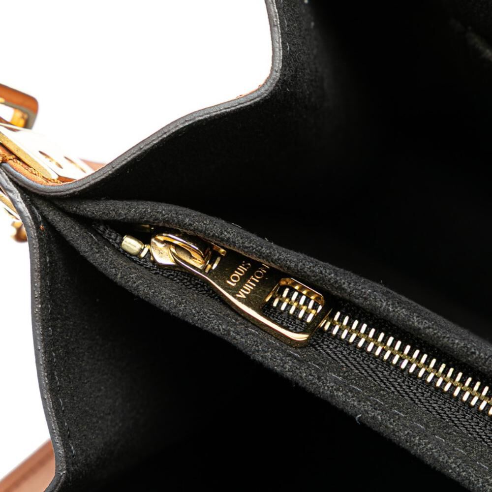 Louis Vuitton Dauphine