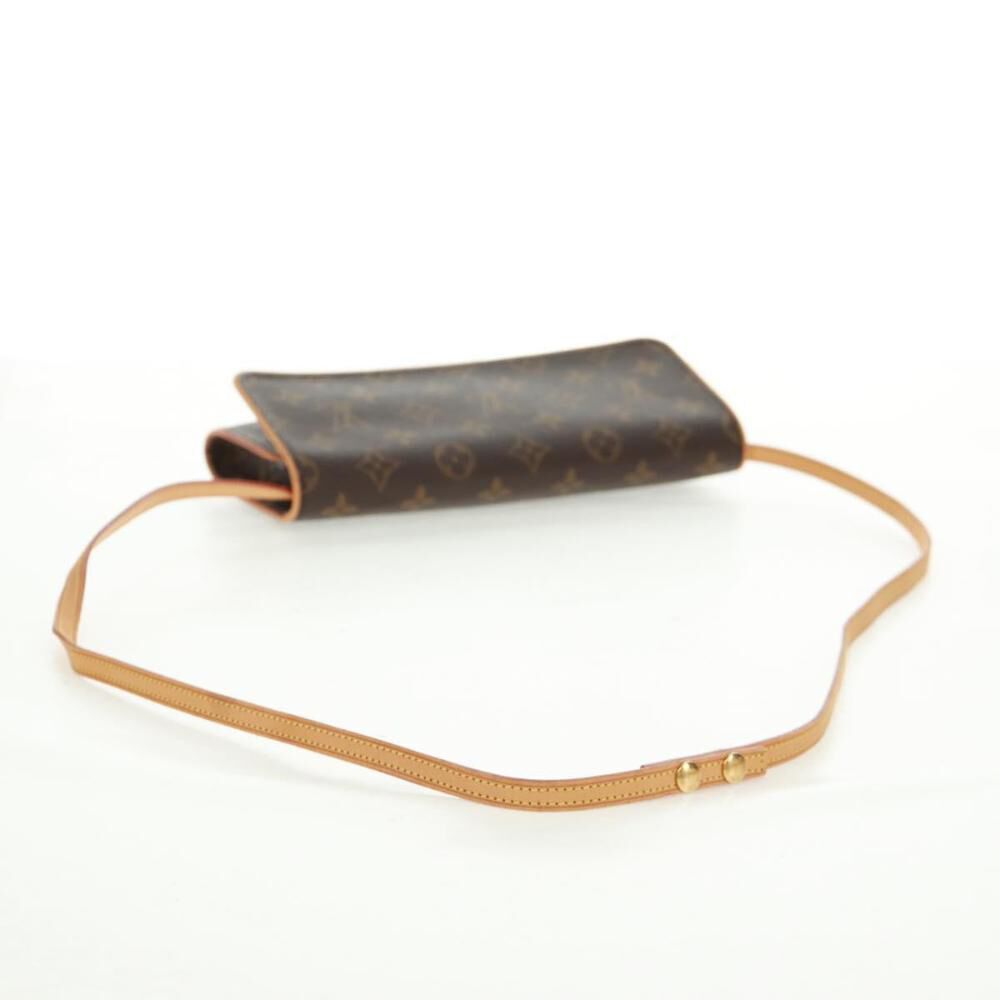 Louis Vuitton Shoulder Bags
