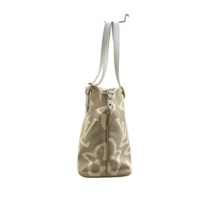 Louis Vuitton Tote