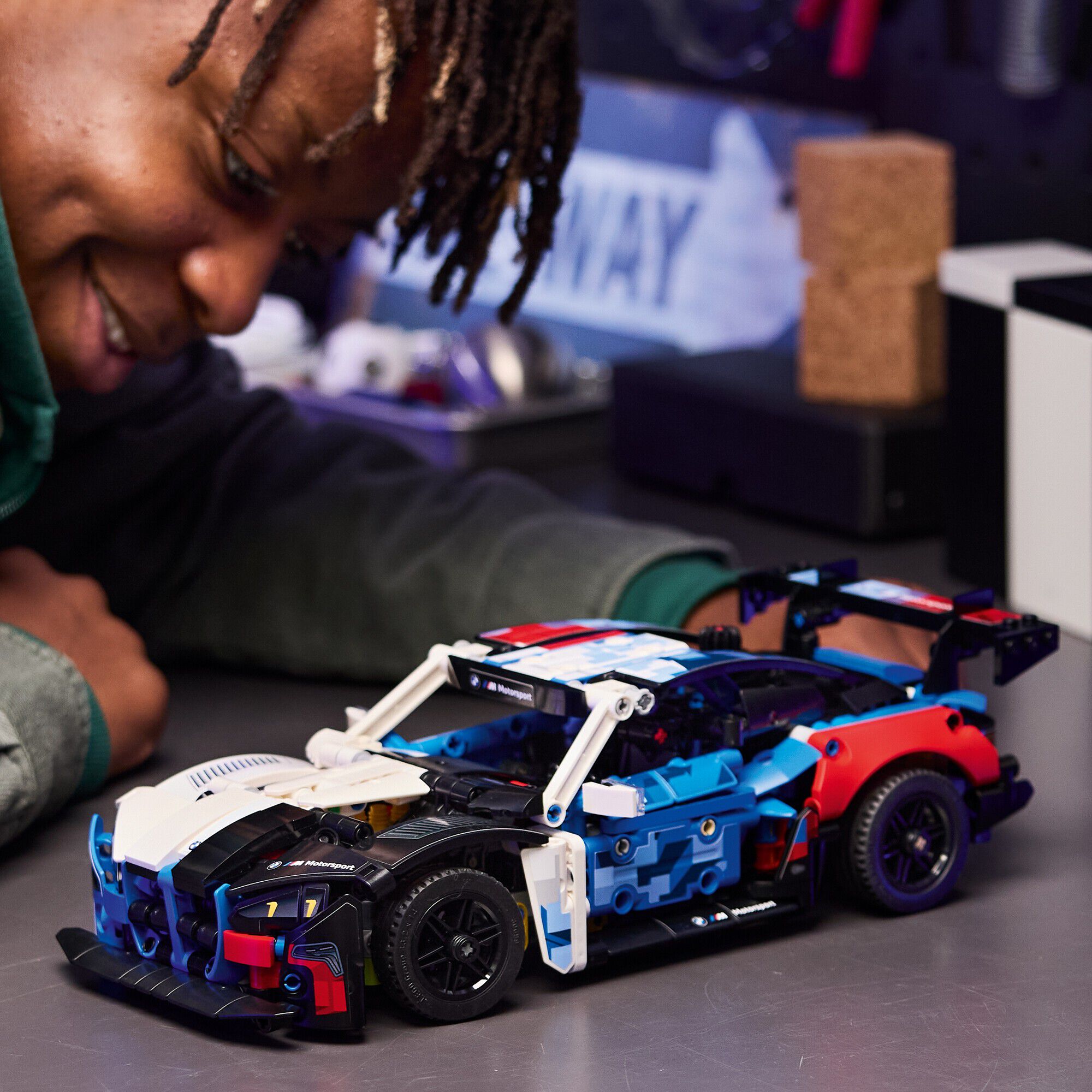 BMW M4 GT3 EVO-racerbil 42226