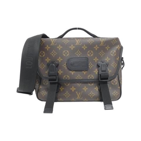Louis Vuitton Shoulder Bags