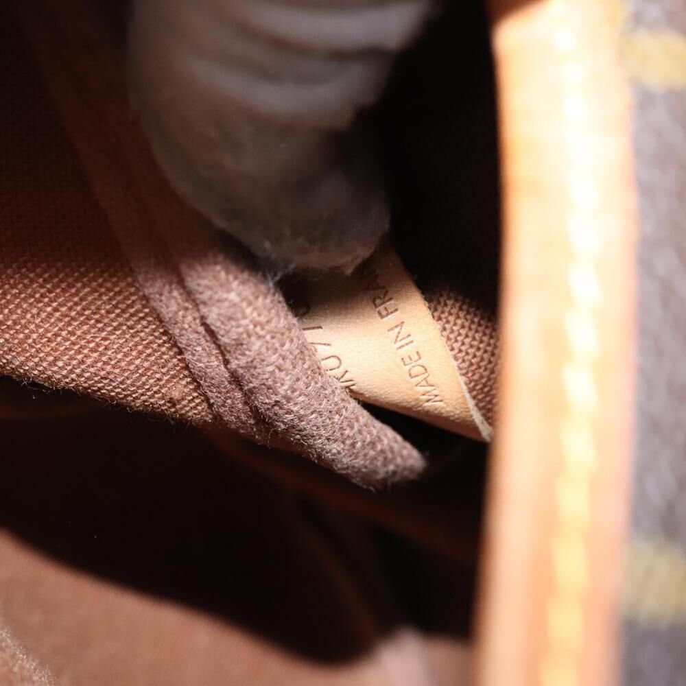 Louis Vuitton Saumur