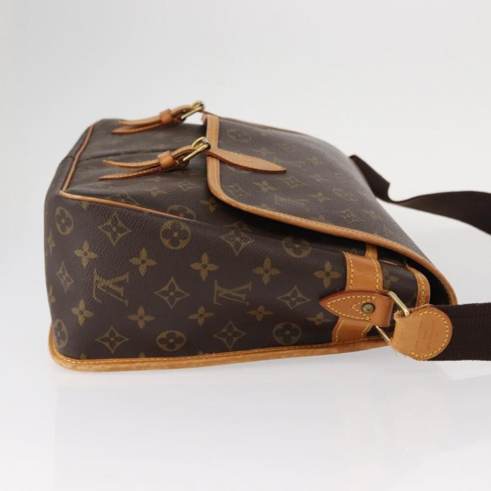 Louis Vuitton Gibeciere