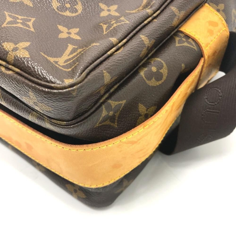 Louis Vuitton Messenger