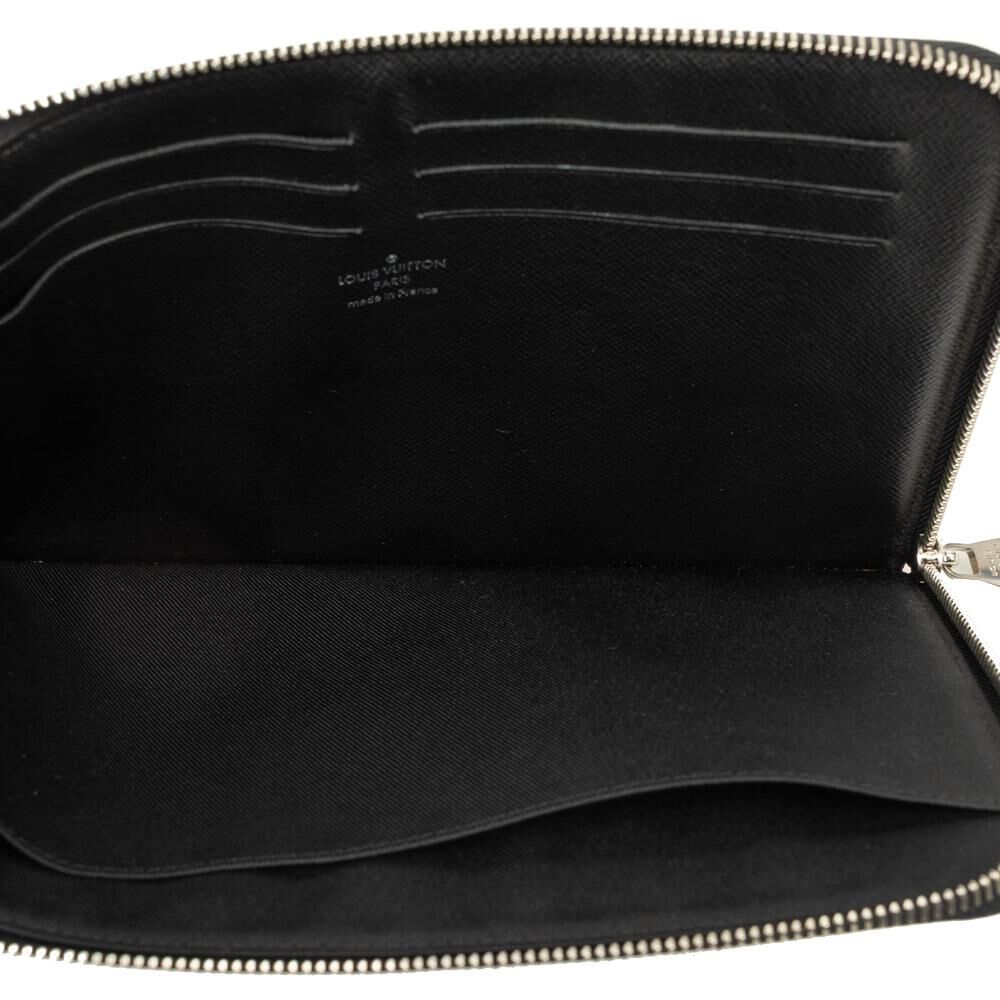 Louis Vuitton Clutch