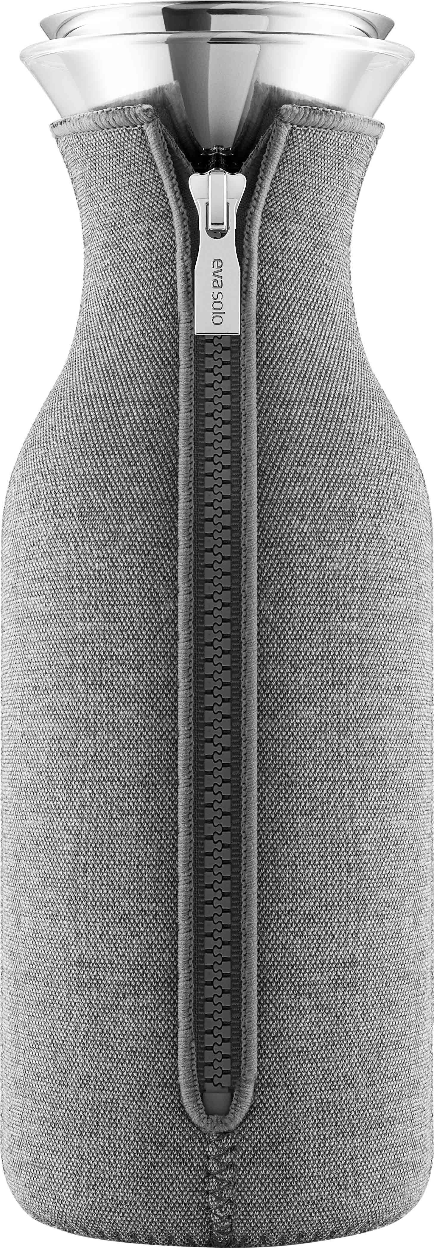 Housewarming presenter