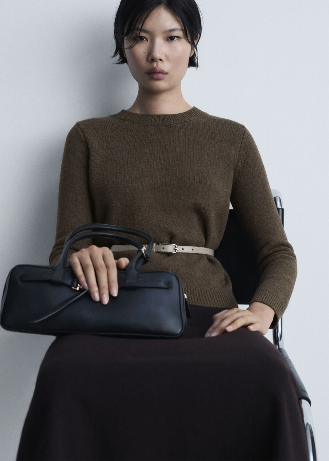 Long-sleeved wool sweater