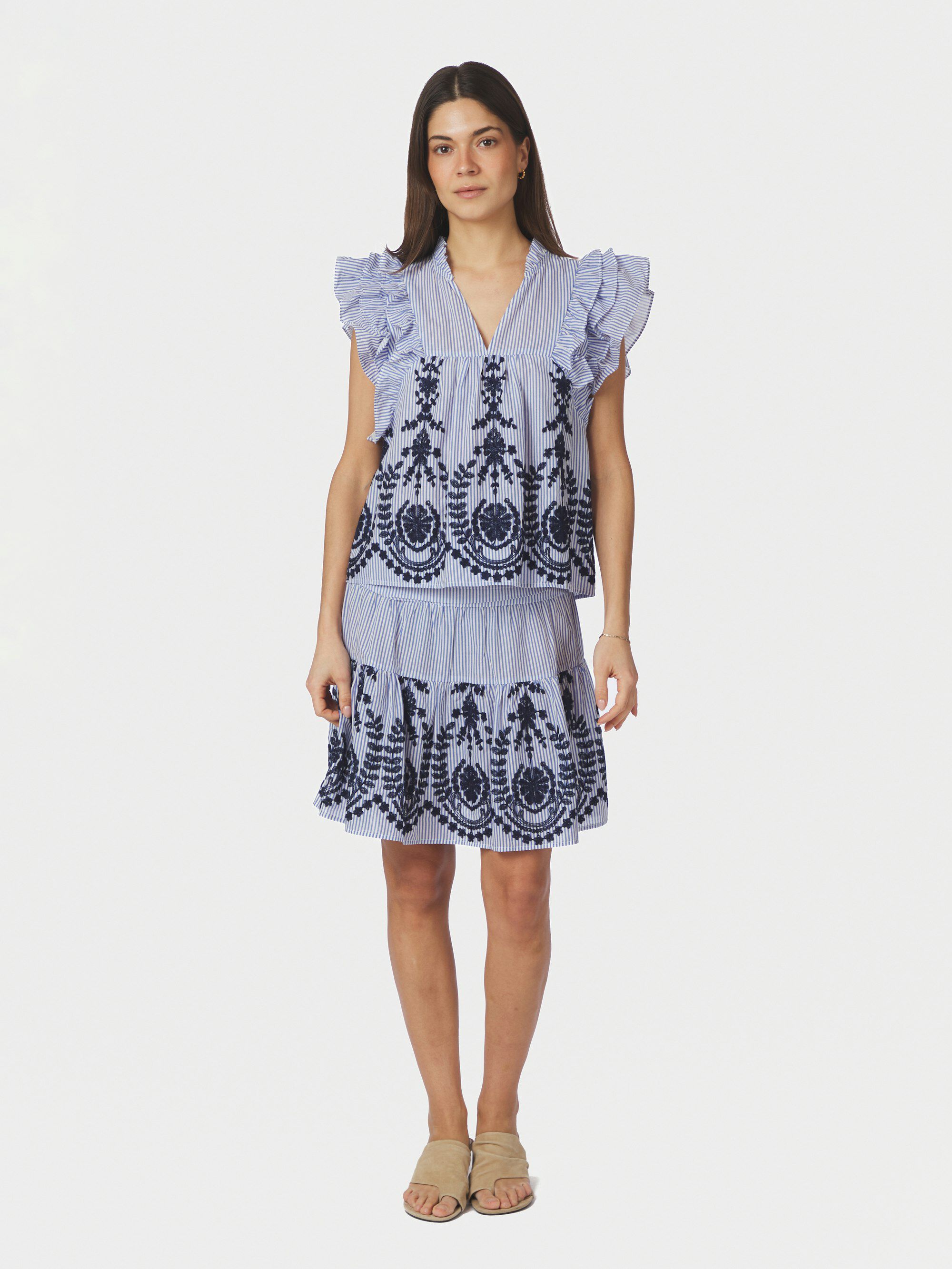 Tarrow Stripe Embroidery Skirt