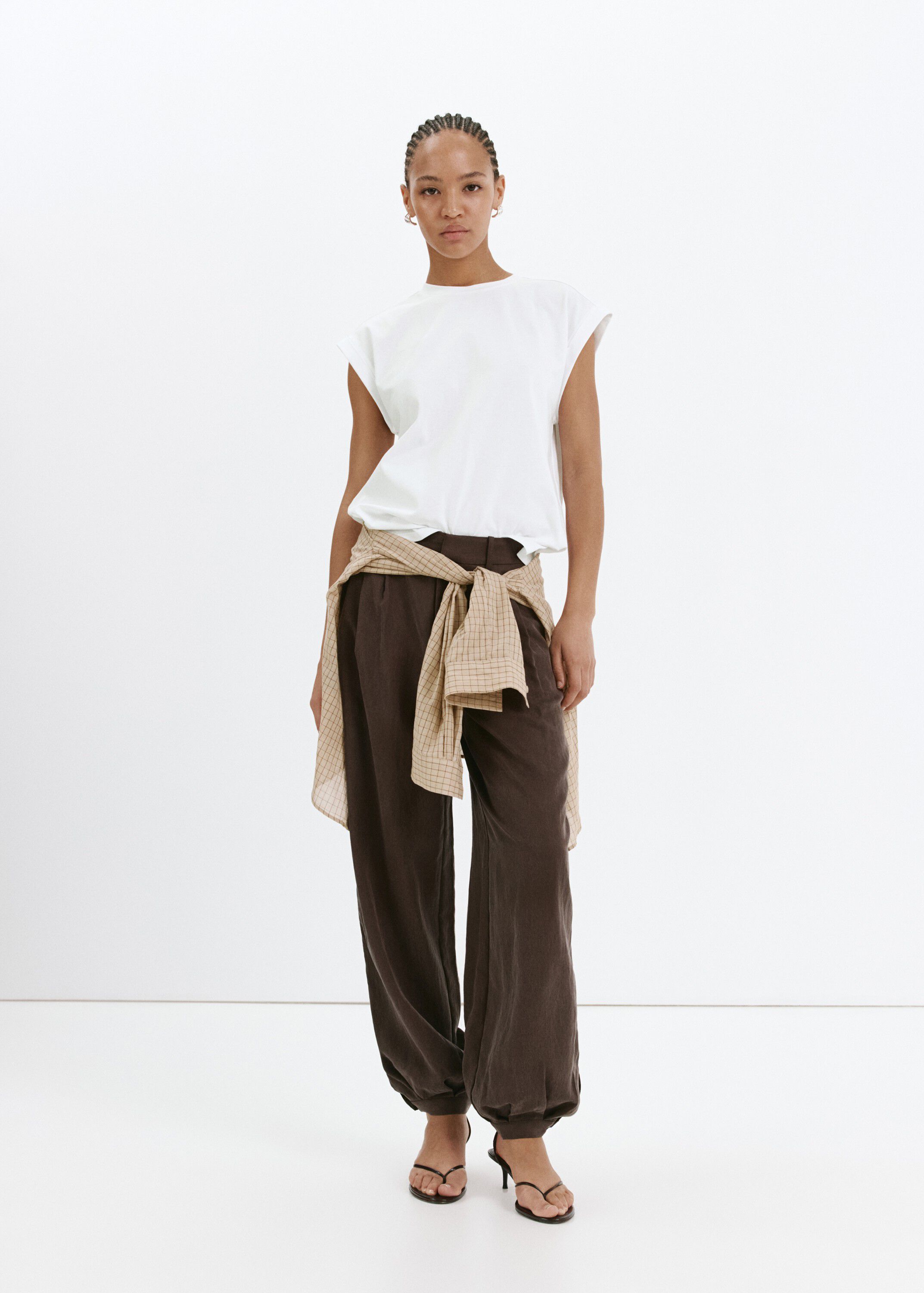 Short-sleeved cotton t-shirt
