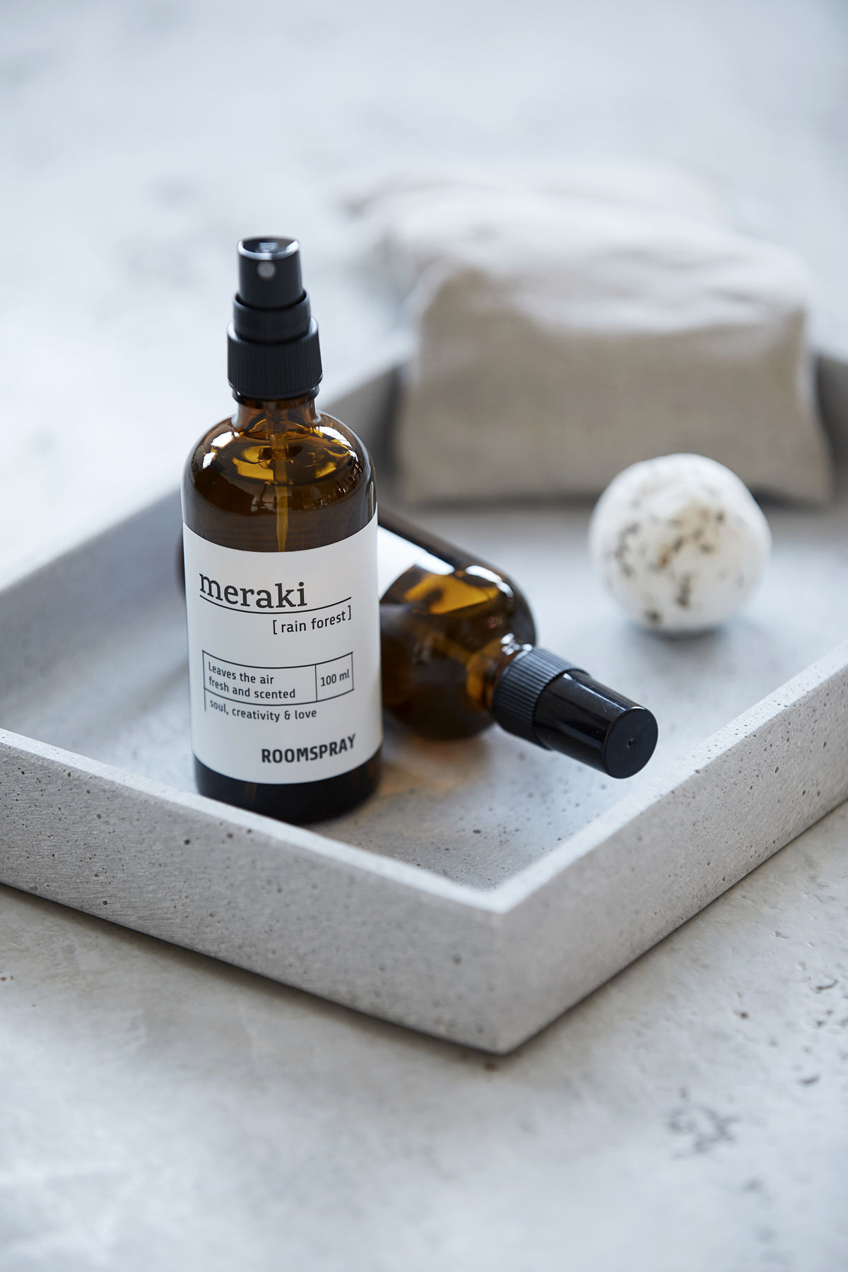 Rumsspray, Rain forest