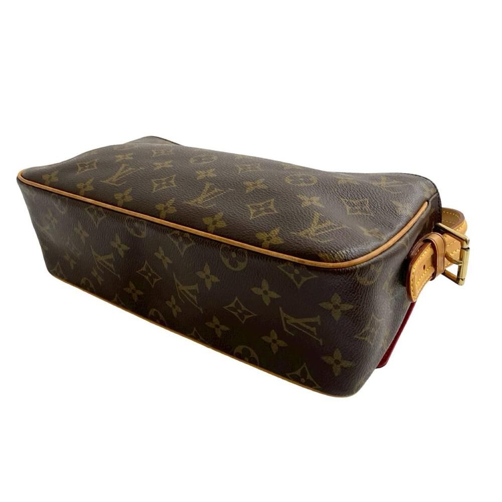 Louis Vuitton Shoulder Bags