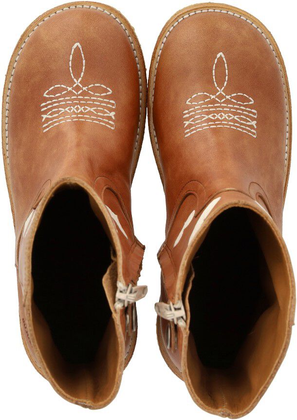 Cowboyst&oslash;vle med broderede hjerter