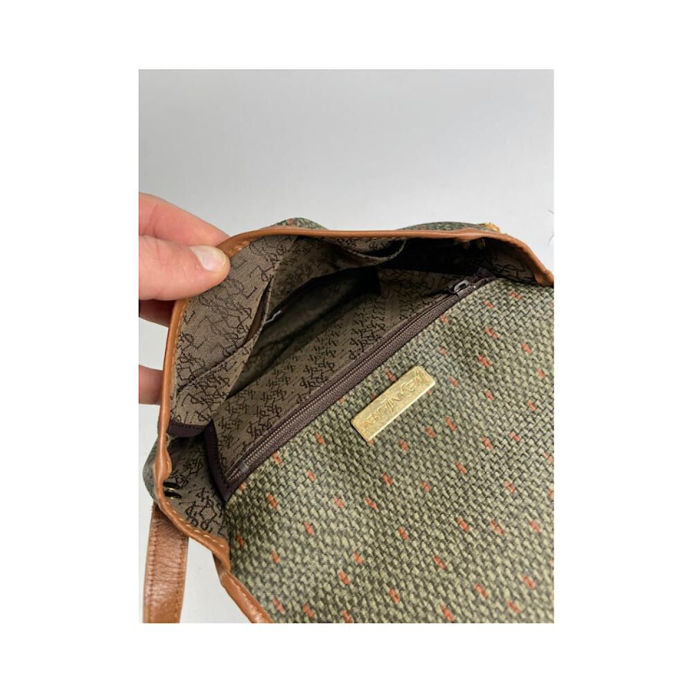 Yves Saint Laurent Shoulder Bag