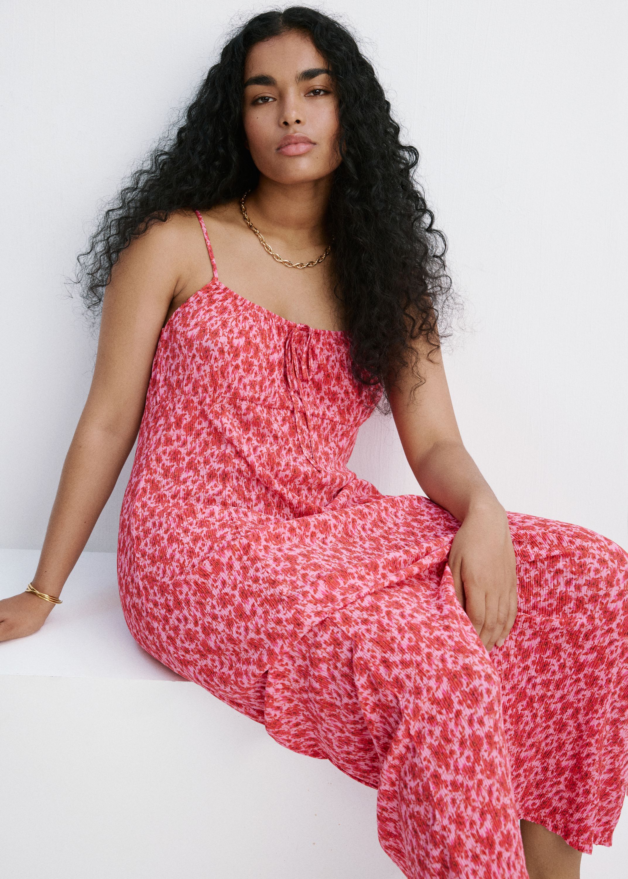 Floral-print pleated dress