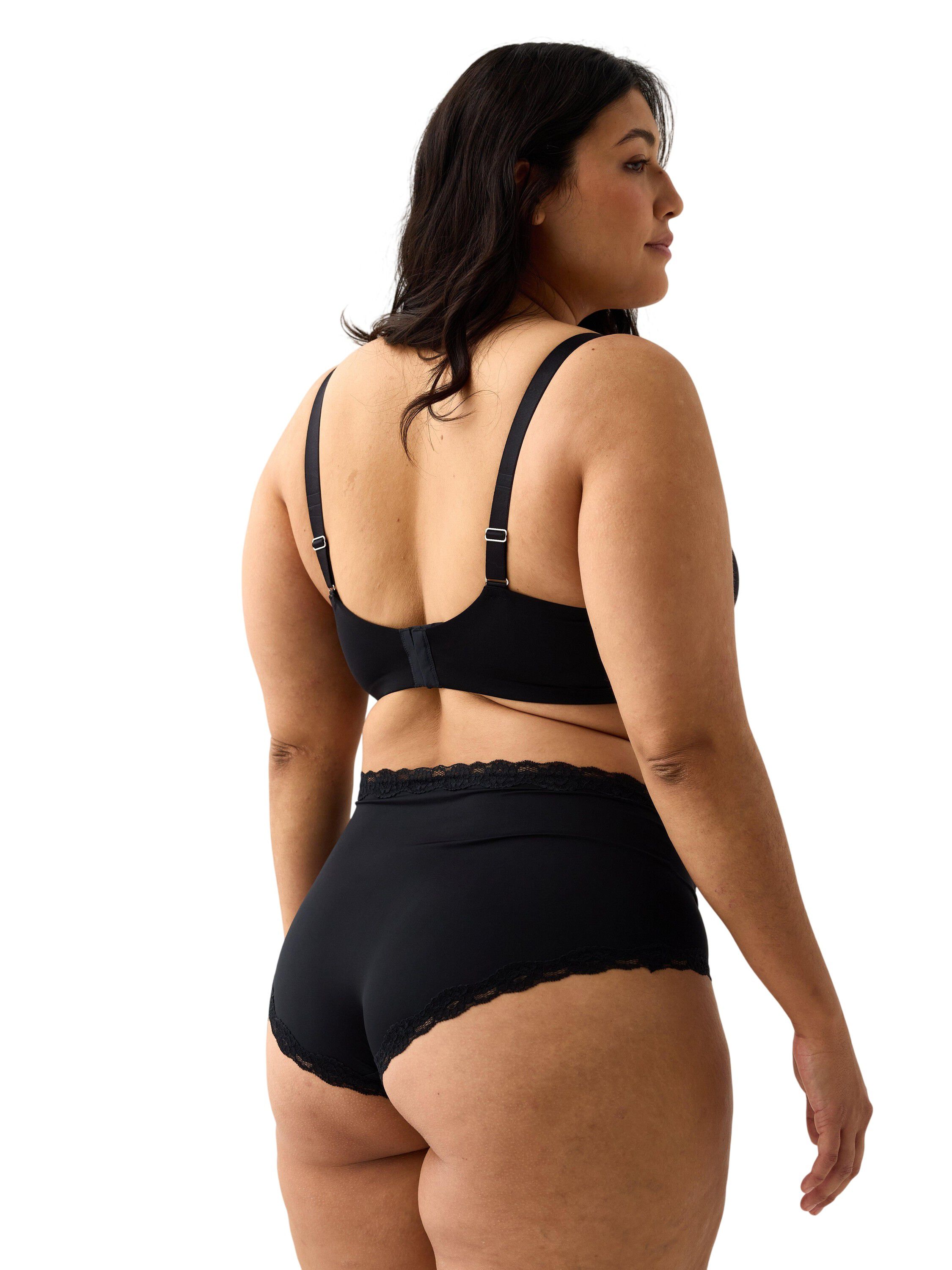 En bekv&auml;m balconette-bh med fin spe