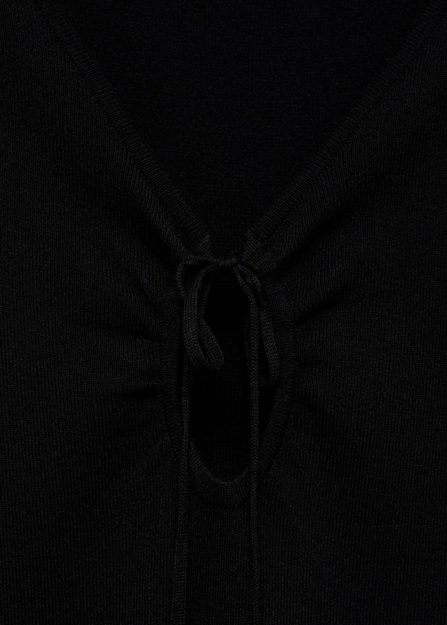 Knitted dress with bow neckline